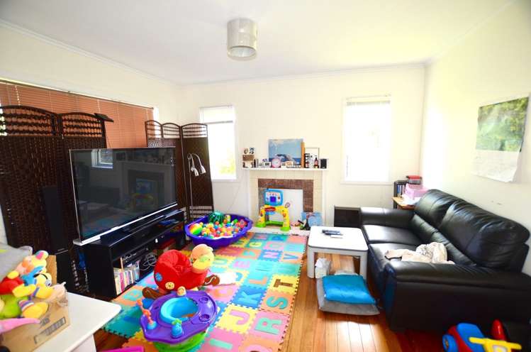 47 Rua Road Glen Eden_10