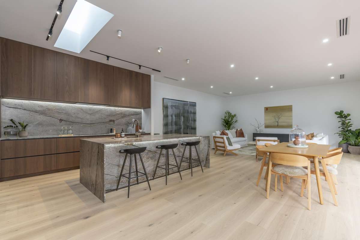 122 Crummer Road_2