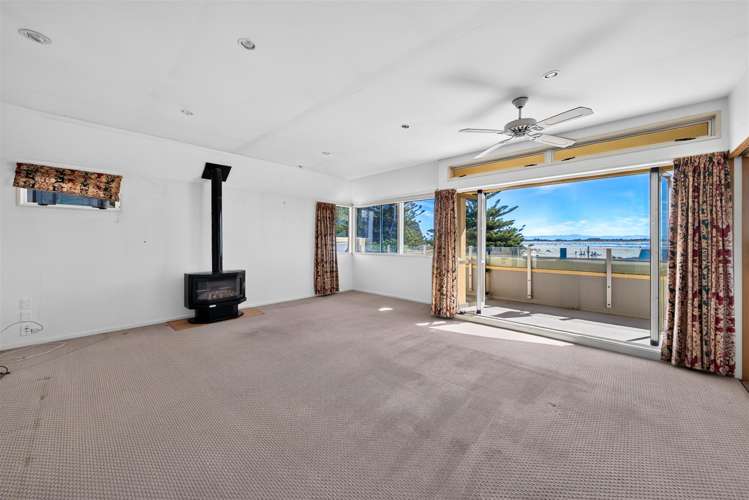 22A & 22B Esplanade Sumner_10
