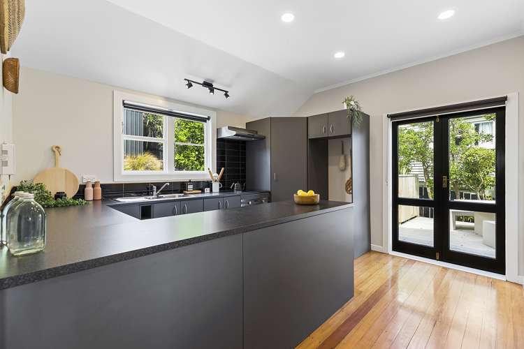 59 Sidlaw Street Strathmore Park_5