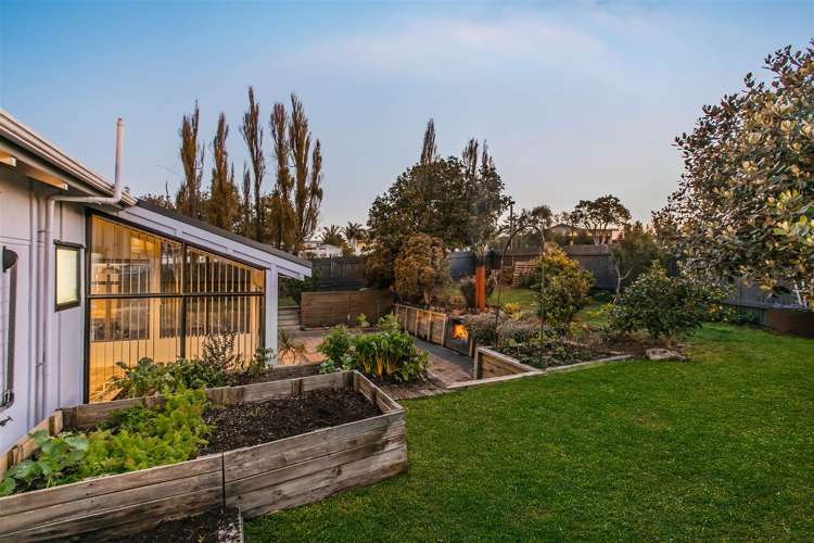 258 Rangatira Road Beach Haven_16