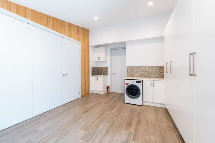 129 Riverpark Crescent Henderson_10