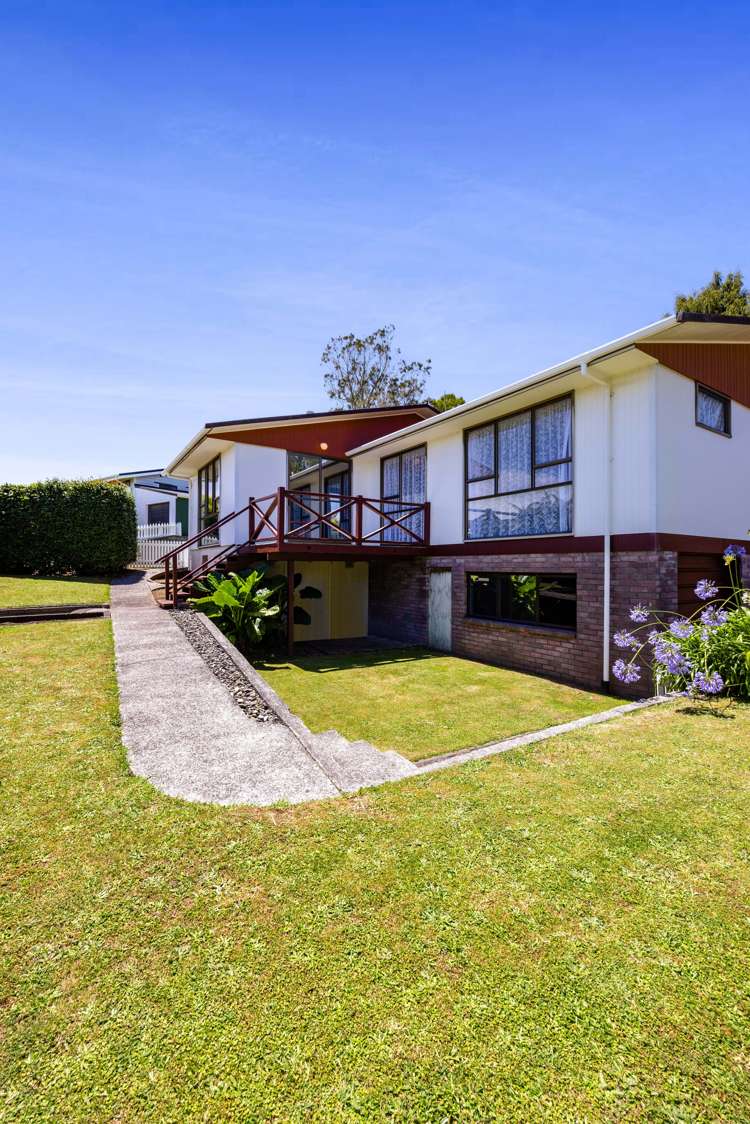 7 Lindaver Grove Merrilands_41