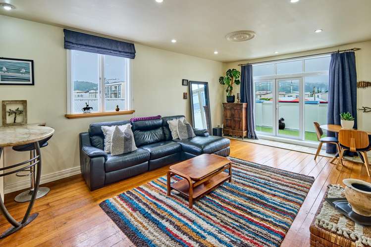 362-364 Jackson Street Petone_15