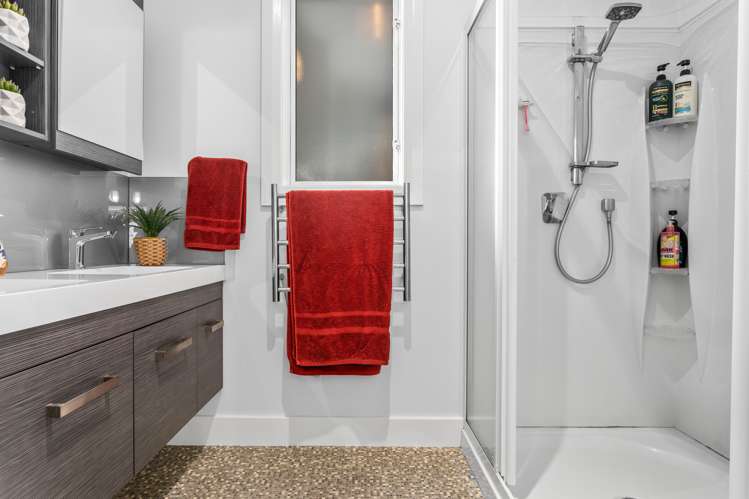 199 Paroa Road Coastlands_19