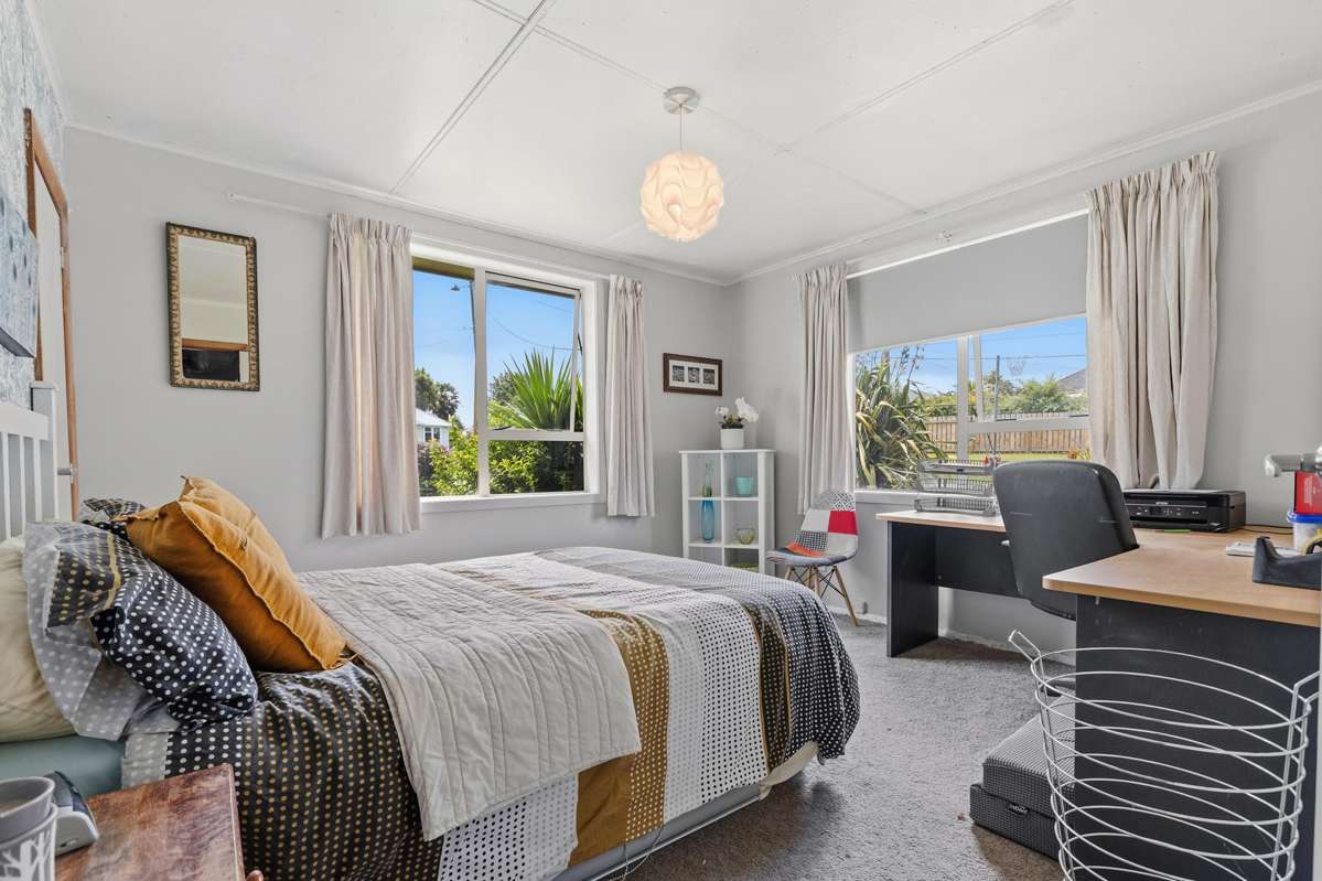 35 Charles Crescent_1