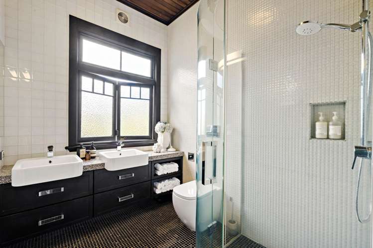 20 Seabreeze Road Narrow Neck_20