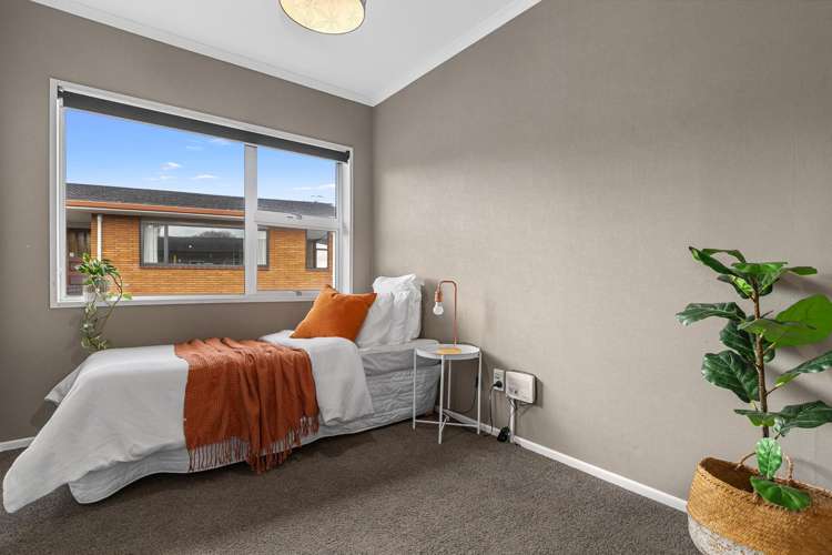 4 Sunny Bay Road Matua_10