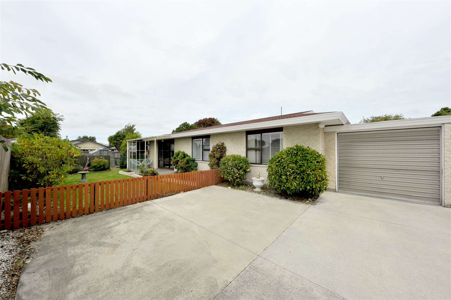 2/155 Springs Road Hornby_0