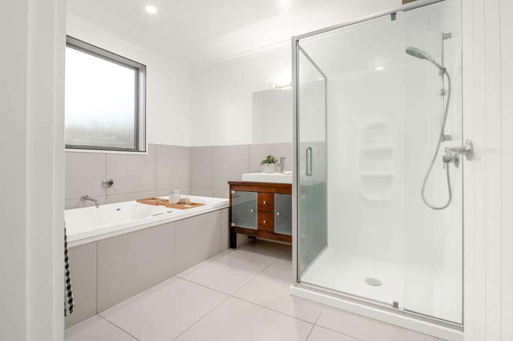 106 Saint James Drive Huntington_23