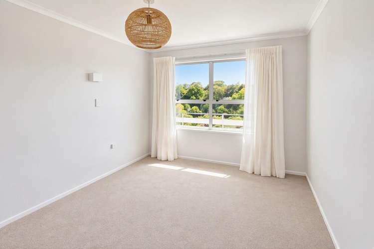 4C Clifton Road 10463_7