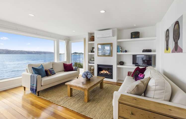 291 Karaka Bay Road Karaka Bays_2