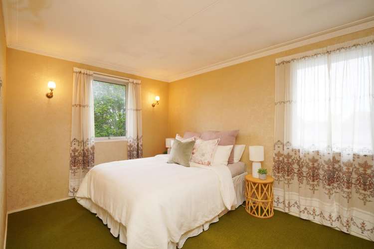 249 Queens Drive Windsor_8