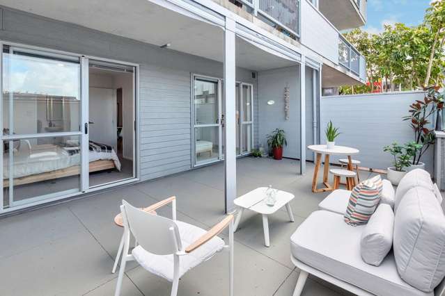 Pretty & Pet Friendly with a Perfect Patio!