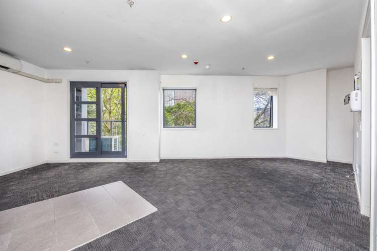 1b/6 Saint Martins Lane Grafton_5