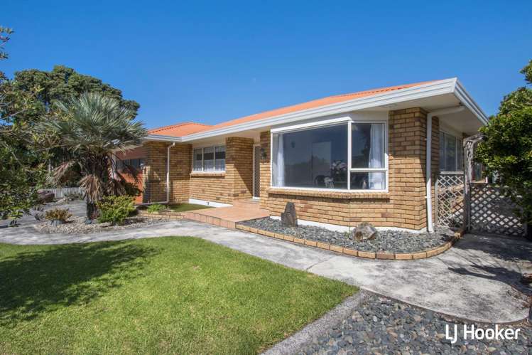 87 Beach Road Waihi Beach_18