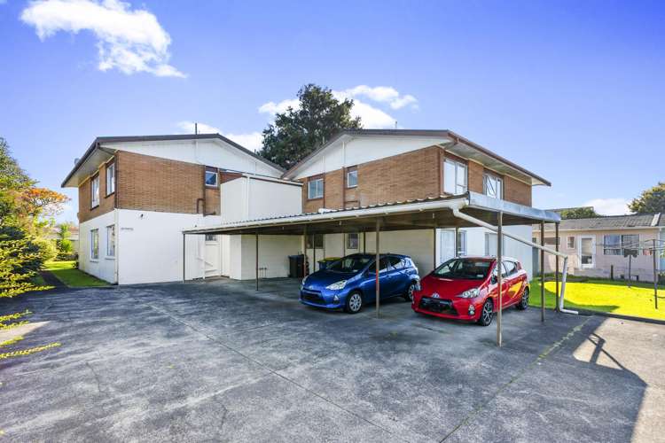 2/50 Te Kanawa Crescent Henderson_9