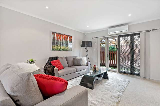 13 Bushpark Place Flat Bush_3