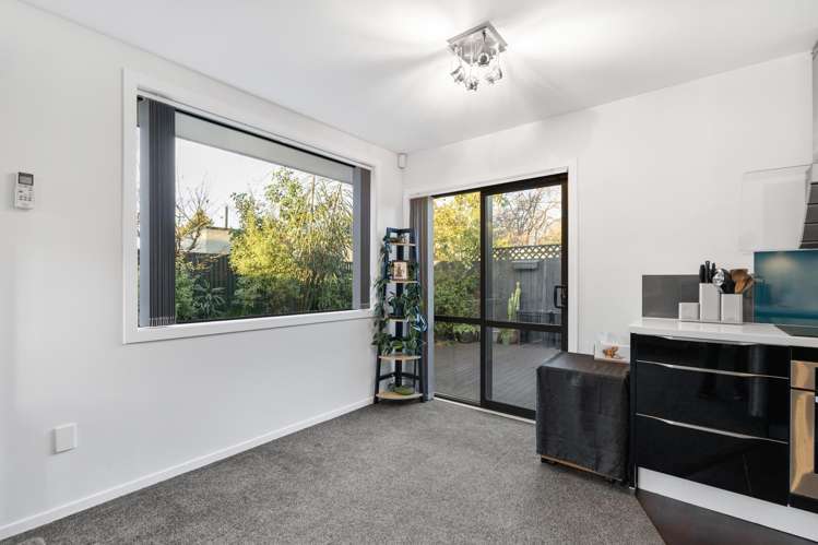 2/11 Moana Street Somerfield_4