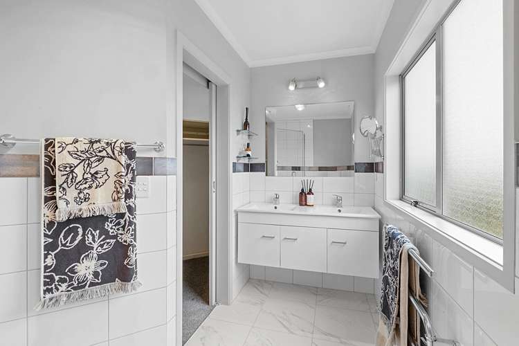 44 Karamea Street Whalers Gate_11