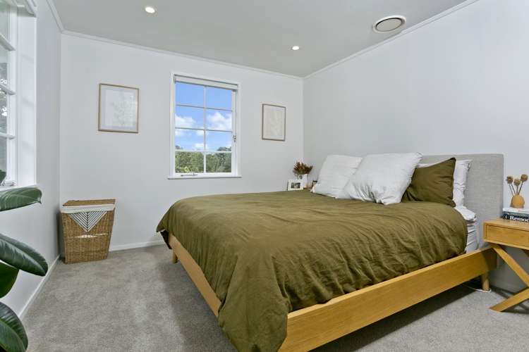 69 Park Hill Road Birkenhead_11