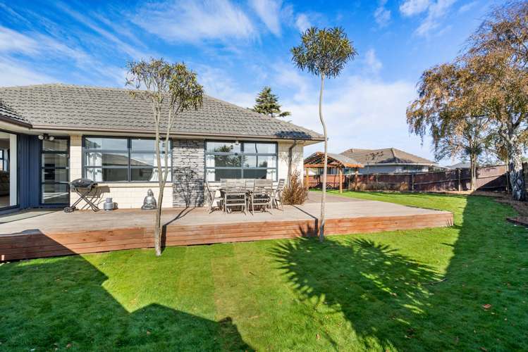 13 Ontario Place Wainoni_16