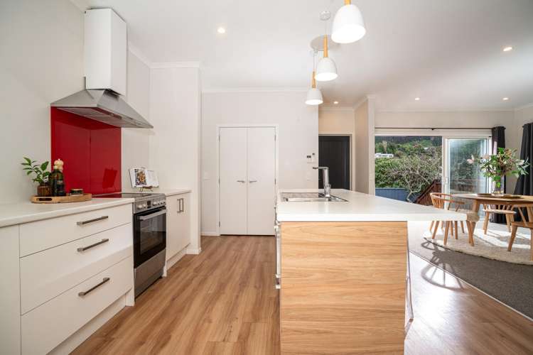 13A Huia Street Tawa_5