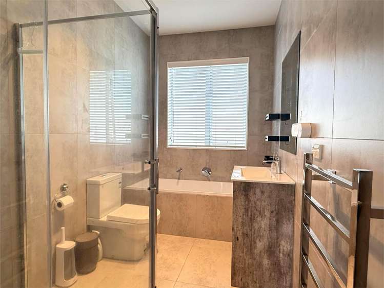 10 Franheim Crescent Orewa_14