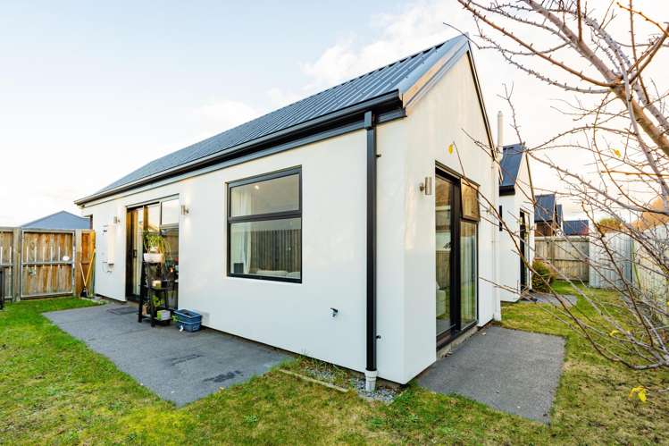 8 Founders Lane Yaldhurst_14