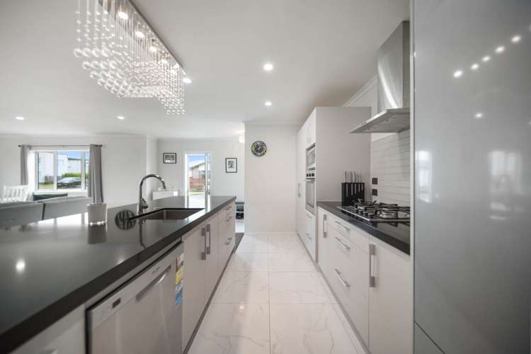 24 Hollowout Street Takanini_5