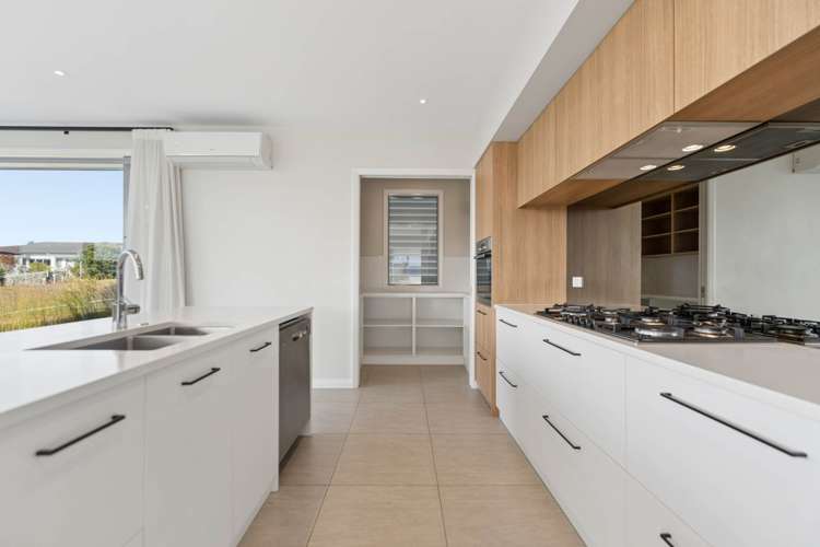2 Colonial Drive Millwater_8