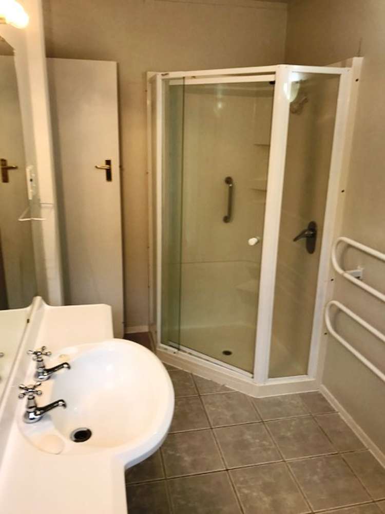 1/70 Gladstone Road Northcote_3