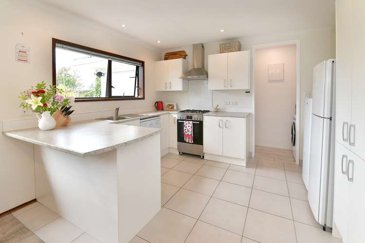 3/226 Centreway Road Orewa_6