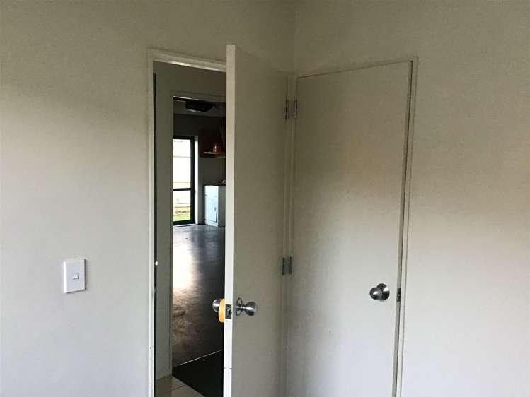36 Woodbank Drive Glen Eden_23