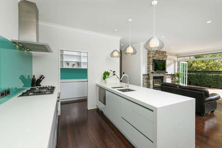 51 Churchouse Road Greenhithe_7