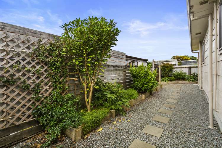 2/22 Richmond Street Petone_7