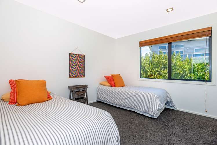 13 Sandy Cove Wainui_13