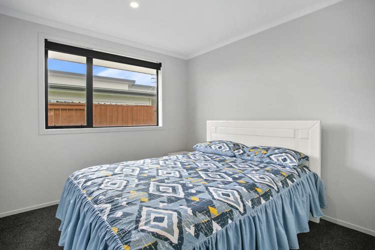 6 Broadcast Lane Rangatira Park_15