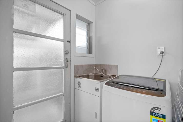 4/24 Robertson Road Favona_22