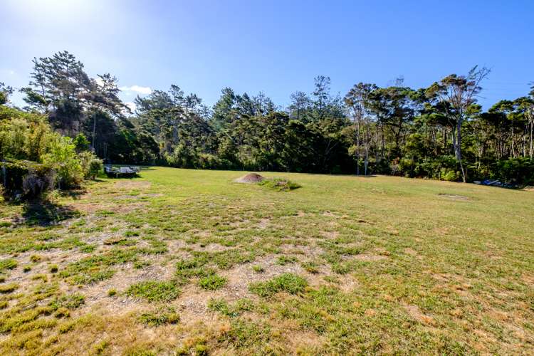 703e Ridge Road Riverhead_8