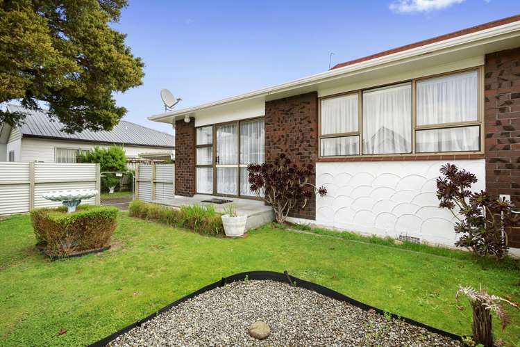 F1-2 Benzie Avenue_1