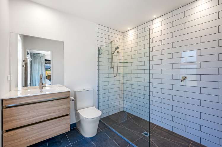 14 Pounamu Avenue Albert Town_11