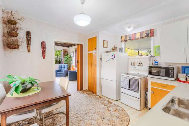 64 Leamington Street Waikaia_3