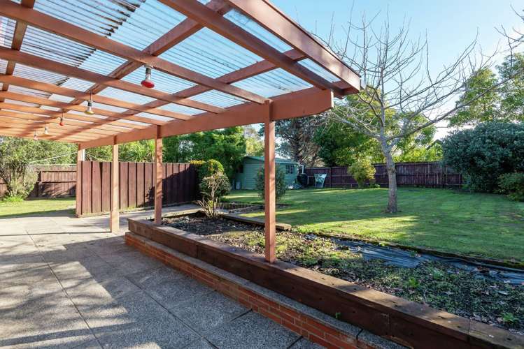 2/103 Botany Road Botany Downs_8