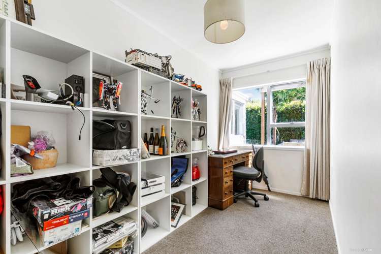 2/1 Hiwihau Place Glenfield_12