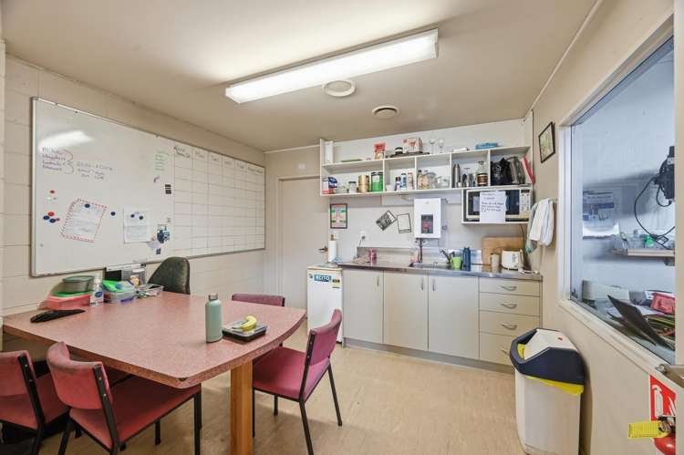 91 and 93 Riri Street Mangakakahi_12