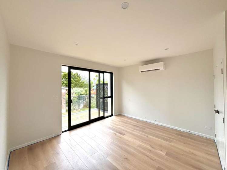 2B/2 Grove Lane Pakuranga_5