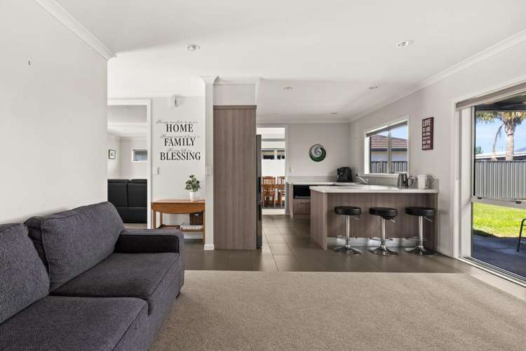 4 Waitaki Way Poraiti_1
