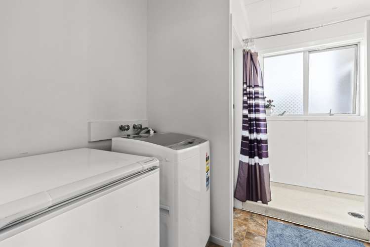 2/194 Powderham Street New Plymouth Central_13