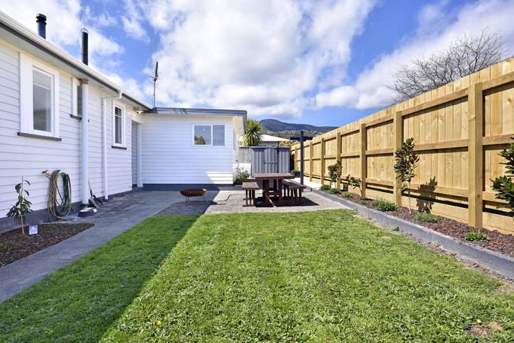 1/16 Newall Avenue Stoke_20